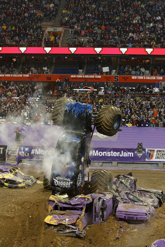 MONSTER JAM 2014