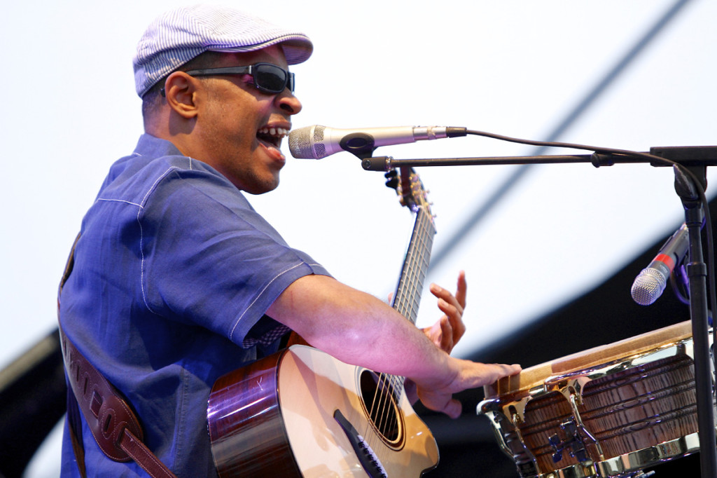 Jazz Fest '14 Raul Midon