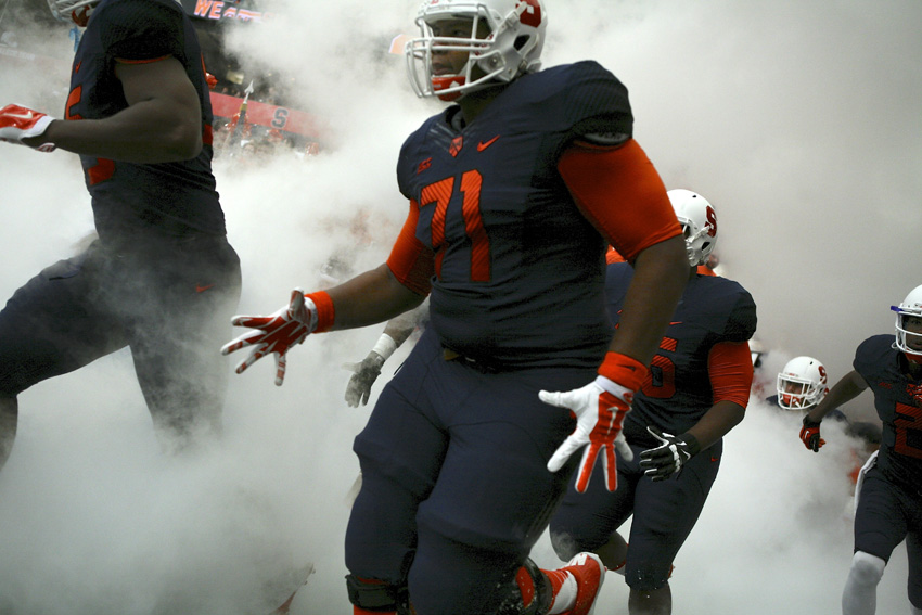 Early season enthusiasm, SU Football, Carrier Dome