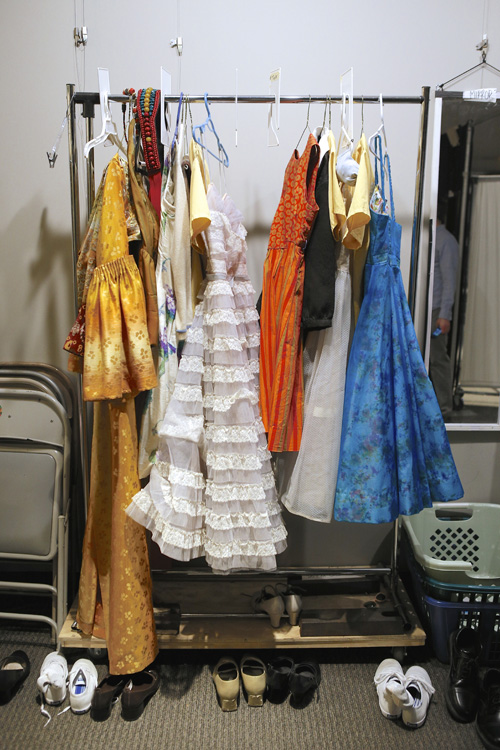 HAIRSRAY - wigs, etc. backstage