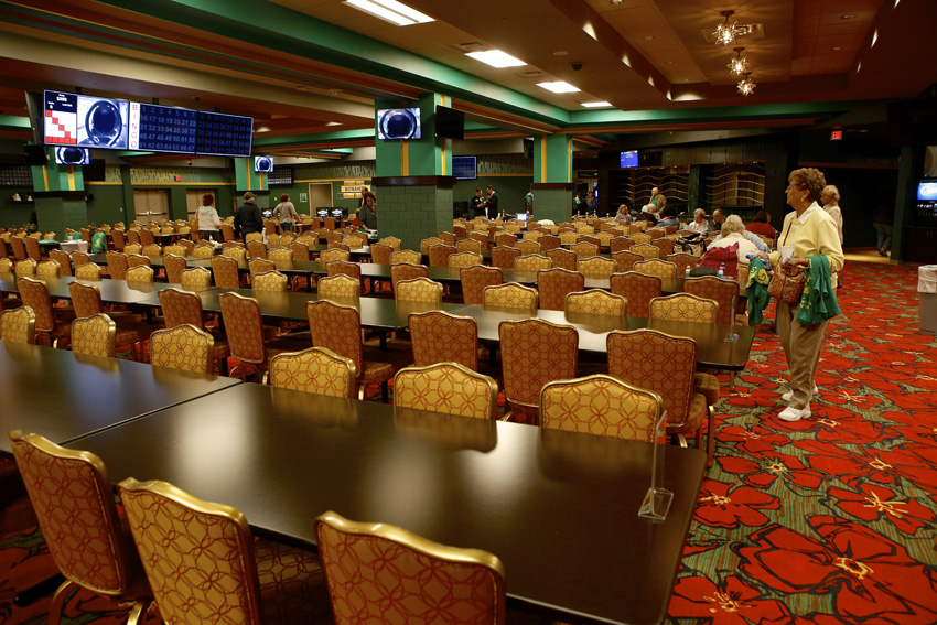 Yellow Brick Road Casino opening. Michael Davis Photo | Syracuse New Times