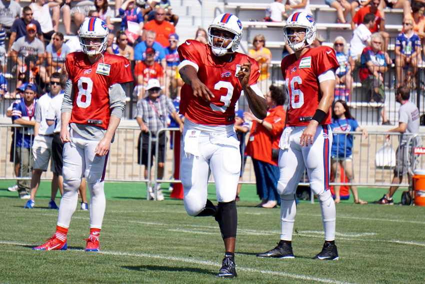 QB E.J. Manuel (center).David Armelino | Syracuse New Times