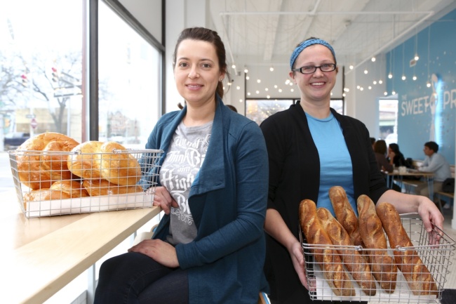 SWEET PRAXIS - Jen (L) & Natalie (R)